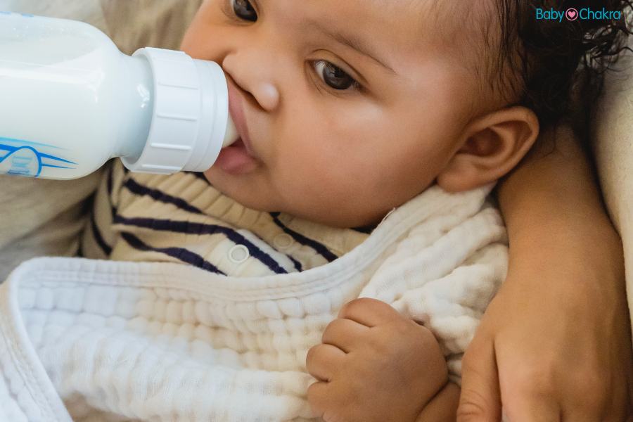 5 Best Positions For Bottle Feeding A Baby And How To Introduce It