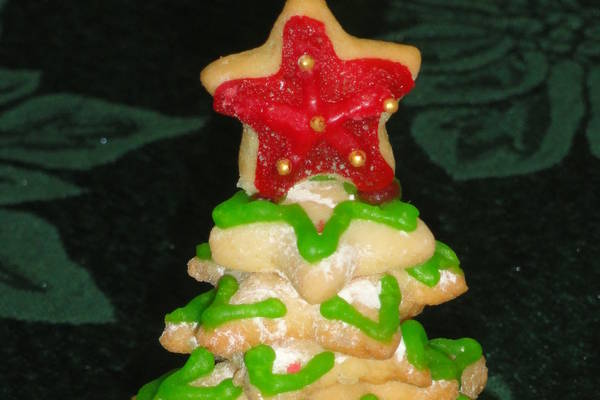 Cookie Christmas Trees That You Can Eat To Get In The Holiday Mood!