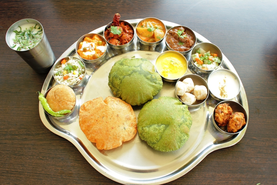 Feasting &amp; Fasting: Best Places to Enjoy Navratra Thalis in Delhi