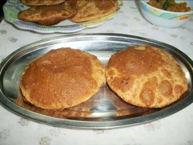Recipe: Stuffed Aloo Puri