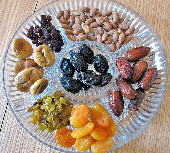 How Consuming Dried Fruits Everyday Will Improve Your Health Drastically