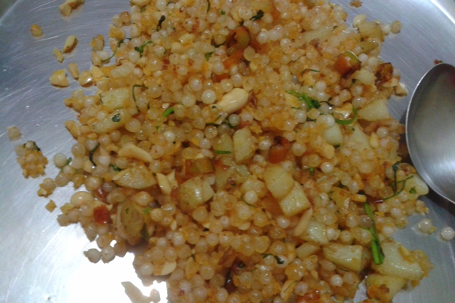 How to make Sabudana Khichdi at home: Easy Recipe for Navratri