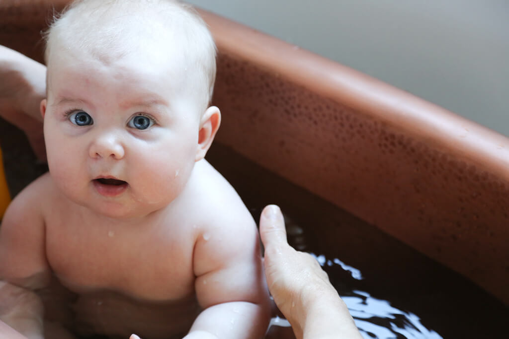 Bathing Your Newborn: A Step-By-Step Guide