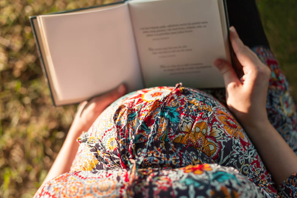5 Books To Read During Pregnancy Xyz