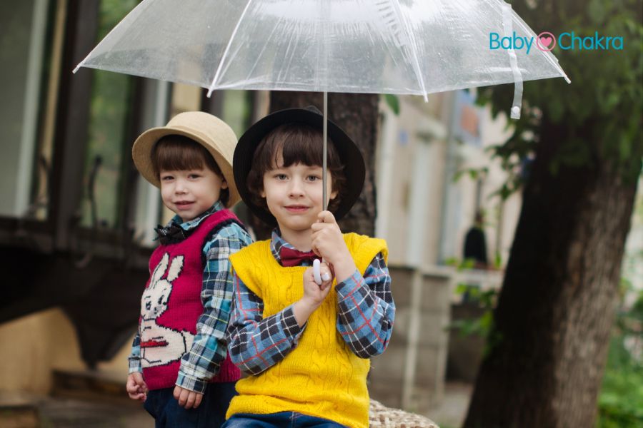 बरसात के मौसम में बच्चों के लिए जरूरी चीजें
