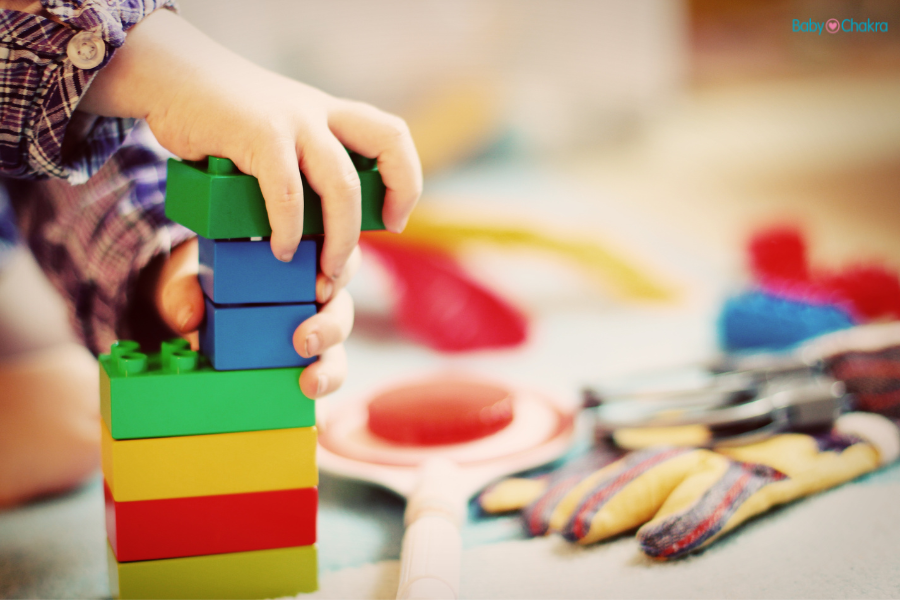 What&#8217;s The Right Age To Start Teaching Kids About Colours?