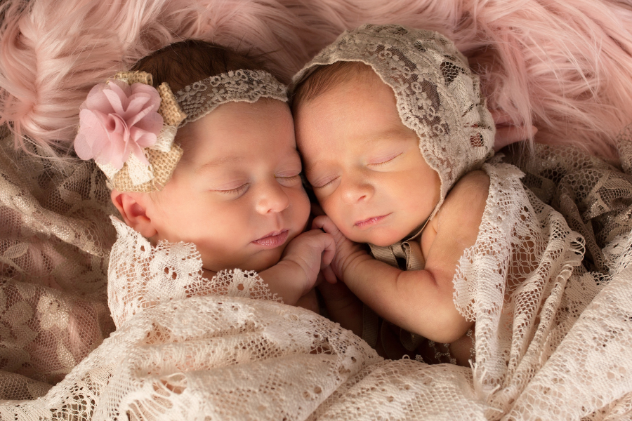 newborn twins baby care and must-haves for twins newborns
