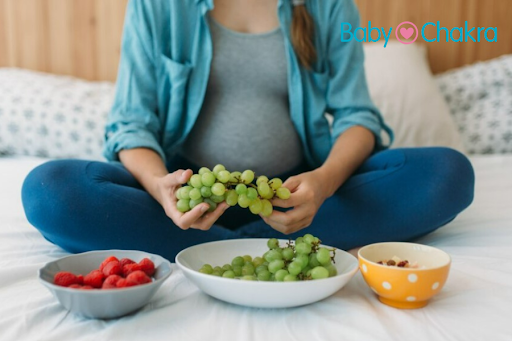 Grapes In Pregnancy? Know Benefits &amp; Side Effects